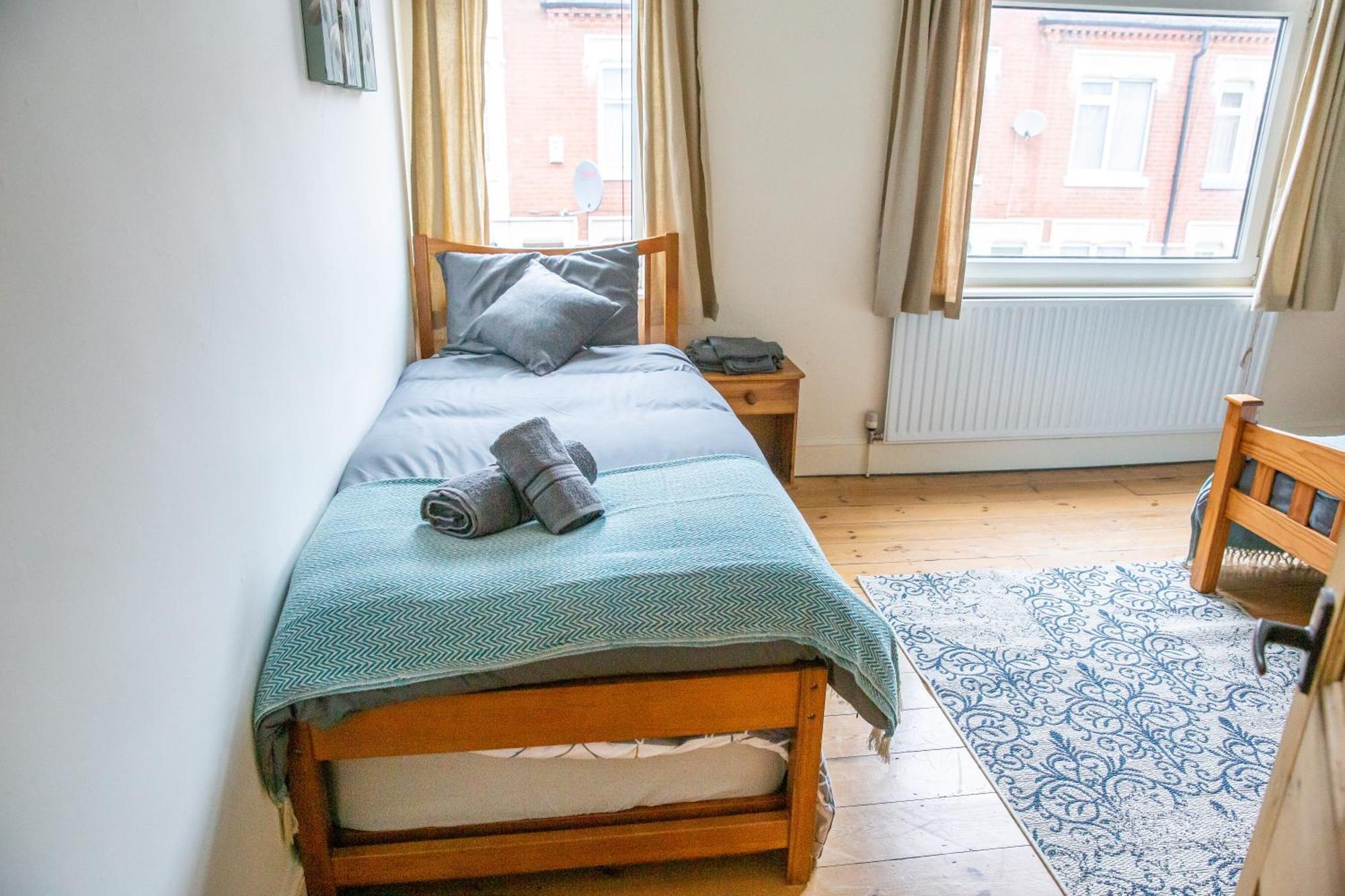 I'M Your Host - Westcotes Stay Leicester Kamer foto